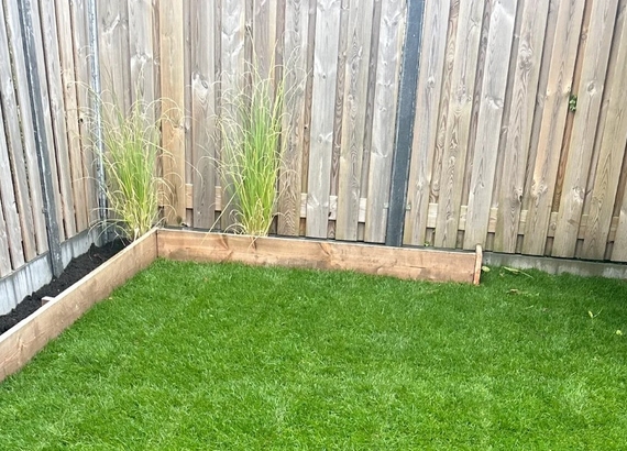 Fris gazon net gelegd met graszoden in Nijmegen